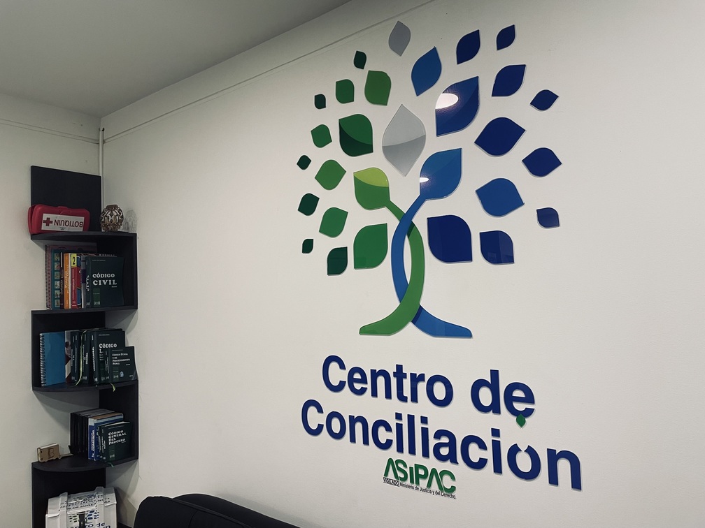 entrada del centro de conciliación